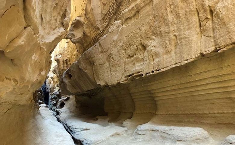 تنگه-چاهکوه.jpg