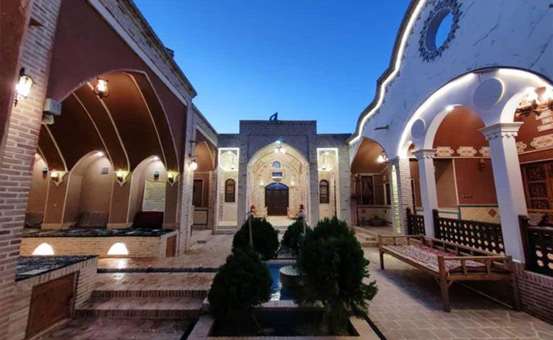 بهترین روش اجاره اقامتگاه در سفر به کویر