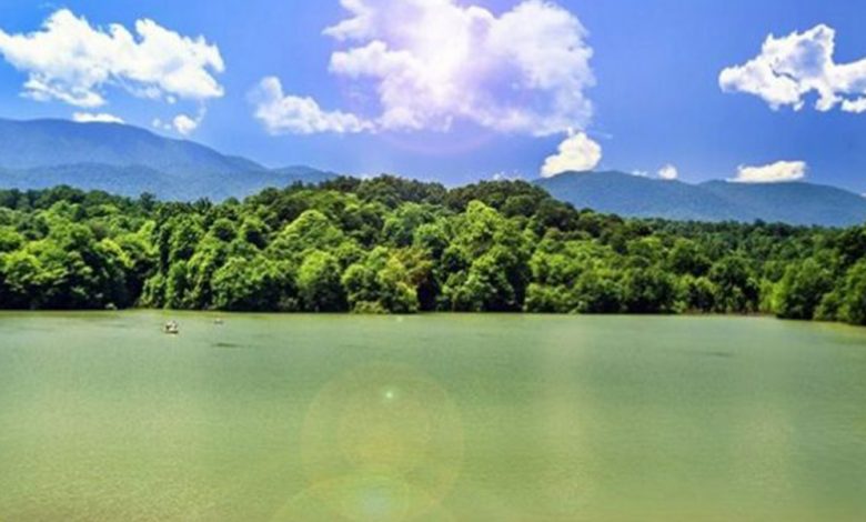 دیدنی‌های دریاچه الیمالات نور ، نگینی کمیاب در دل استان مازندران