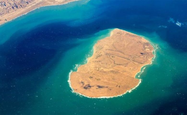 راهنمای سفر به جزیره هندورابی | گنج پنهان میان موج‌ها