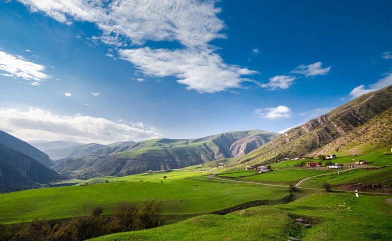بهترین-فصل-سفر-به-ییلاق-های-ماسال.jpg