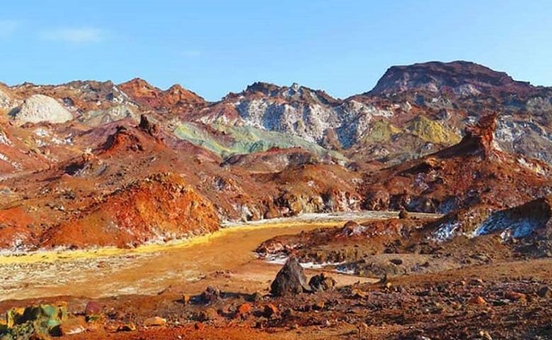 دره رنگین کمان هرمز