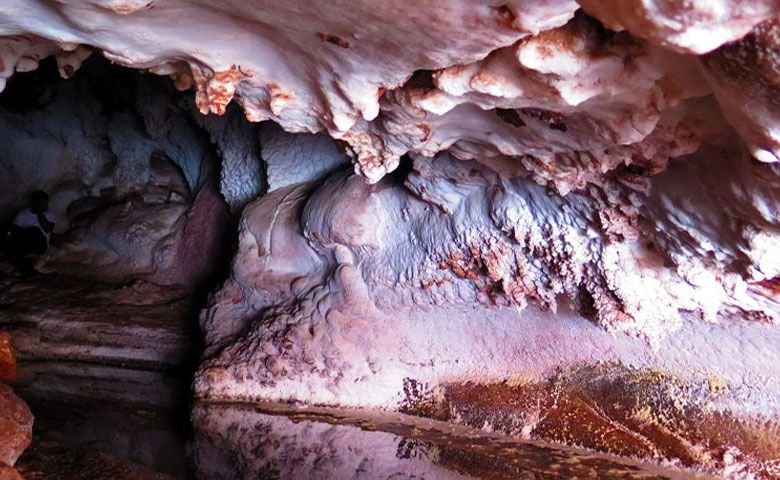 غار الهه نمک هرمز