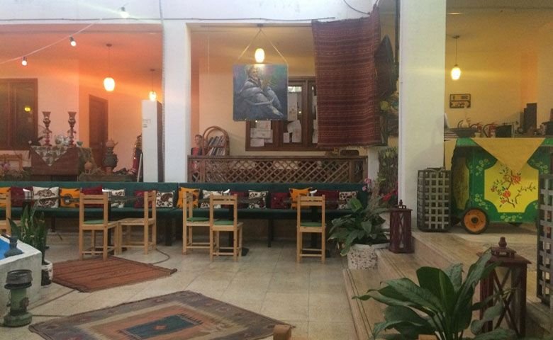 رستوران مادربزرگ کیش
