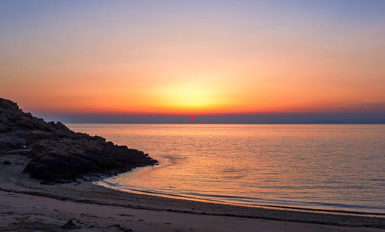 سواحل قشم را بشناسید؛ از ماهیگیران سوزا تا جادوی جزایر ناز