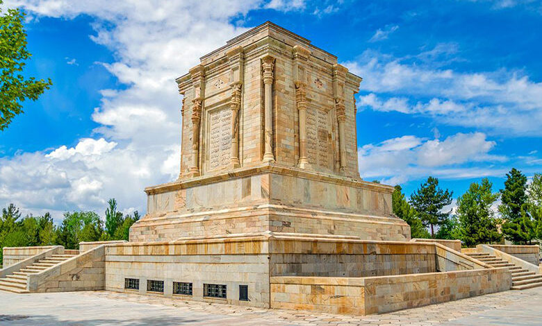 ۳۲ مورد از جاهای دیدنی مشهد که نباید از دست داد