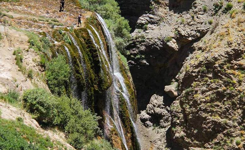 جاهای-دیدنی-نزدیک-به-آبشار-پونه-زار.jpg
