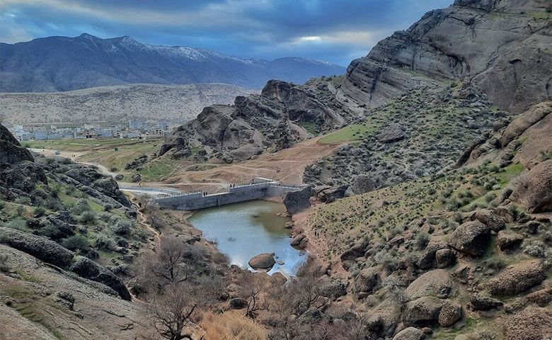 آبشار طلایی