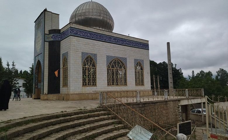 امامزاده سه تن کلاردشت.jpg