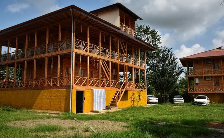 اقامتگاه-بوم-گردی-تی-شین.jpg