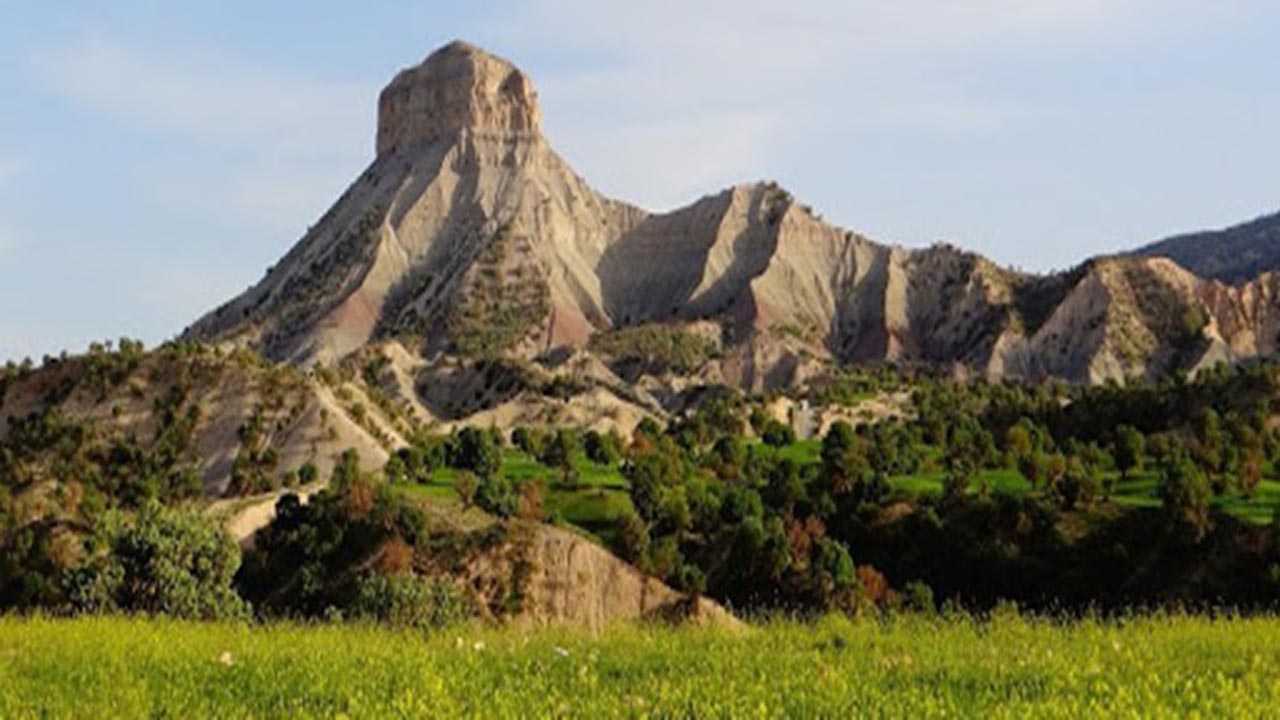 کوه قلاقیران ایلام در سفر به غرب ایران