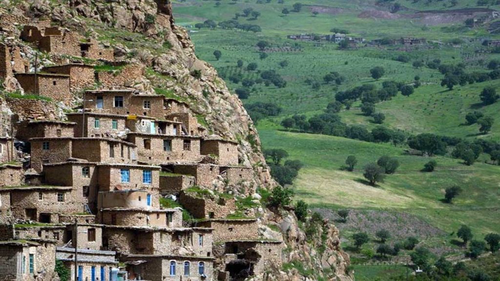 جاهای دیدنی غرب ایران و استان کردستان