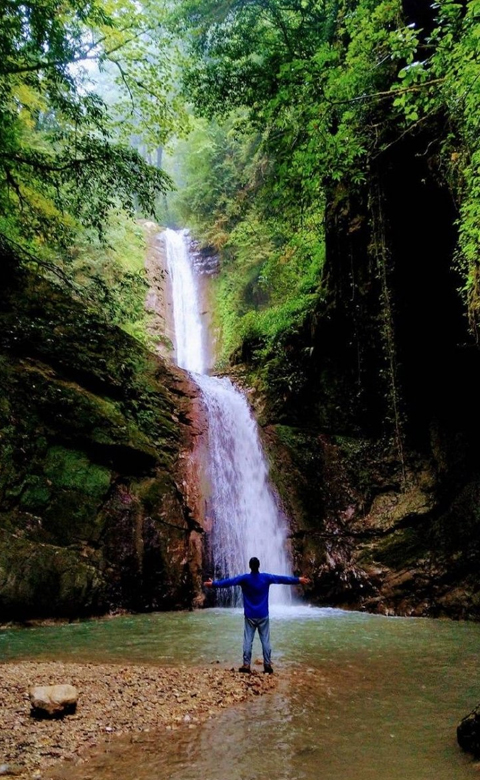 آبشار دارنو در نوشهر