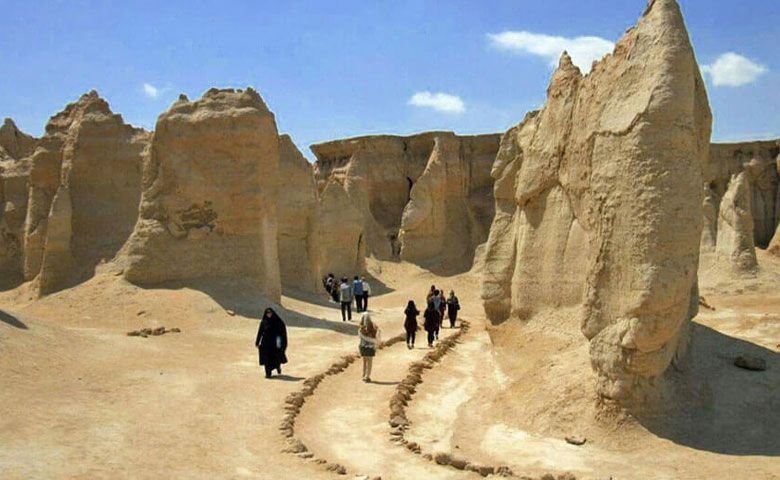 بهترین-زمان-بازدید-از-دره-ستارگان-قشم.jpg