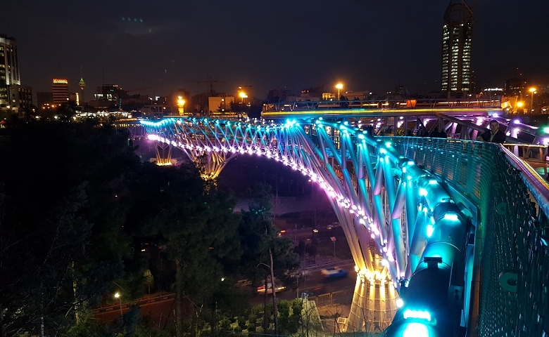 شب گردی در تهران