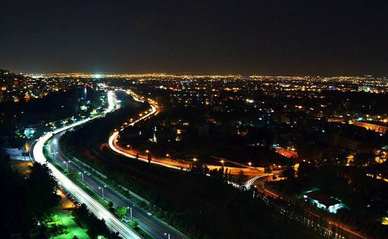 خیابانهای مناسب برای شب گردی در شیراز