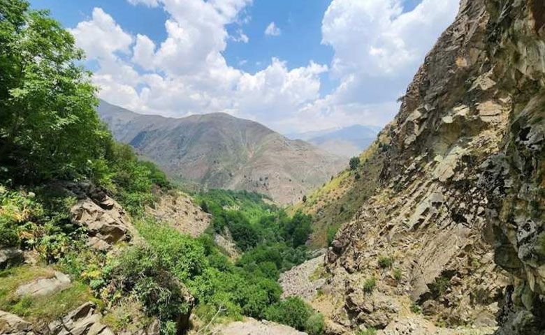 بهترین-مسیر-دسترسی-به-آبشار-ایگل-تهران.jpg