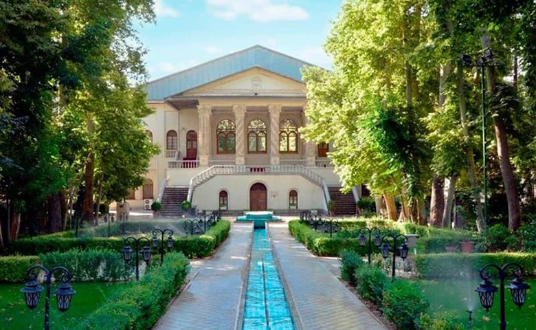 عکاسی در باغ فردوس