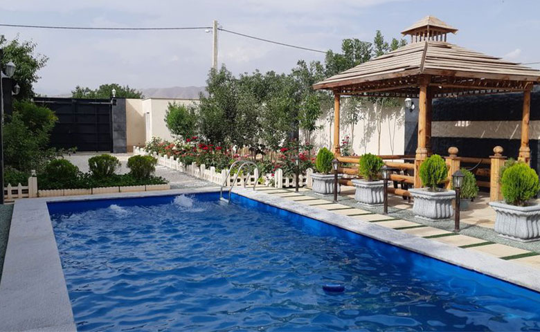 استخر و تفریحات آبی