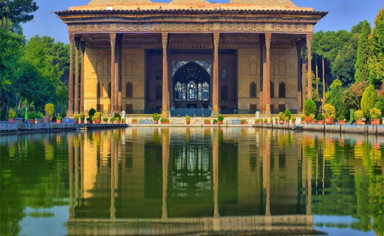 موزه عمارت چهلستون