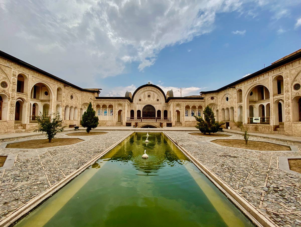 خانه طباطبایی ها