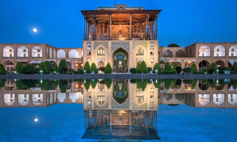 کاخ عالی قاپو کجاست؟ گذری بر تاریخ پررمز و راز درگاه بلند عباسیان