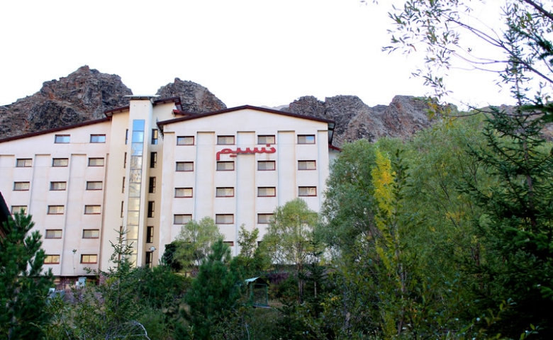 هتل گاجره در دیزین