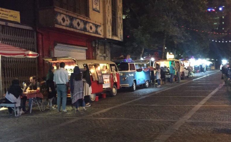 شکم گردی شبانه در تهران