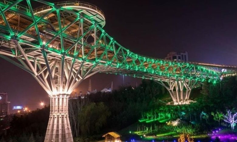 جاهای دیدنی تهران در شب، اینجا هرگز نخوابید!