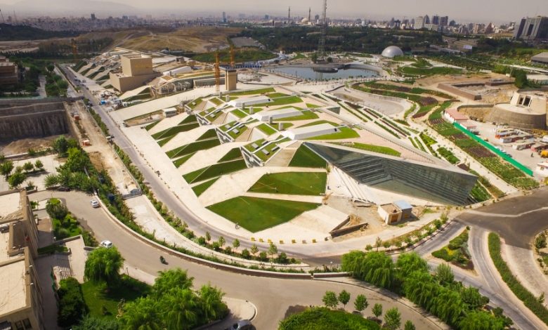 باغ کتاب تهران ؛ در بزرگترین کتابفروشی دنیا تفریح کنید!