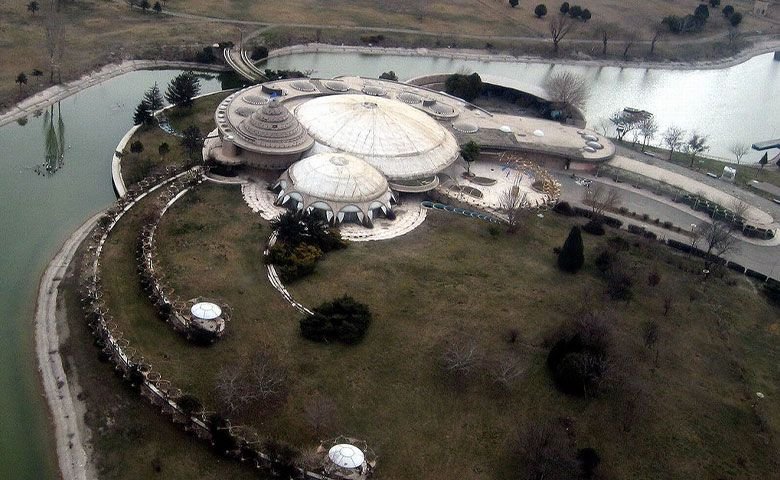 کاخ-مروارید-(کاخ-شمس-پهلوی).jpg