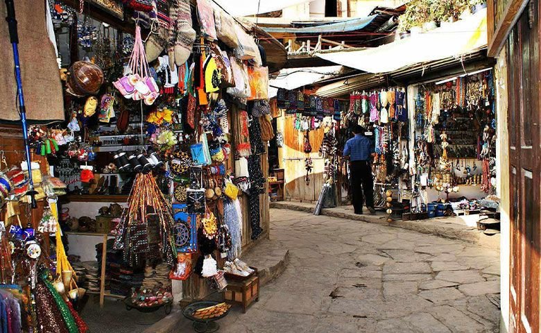 بازار محلی لاهیجان