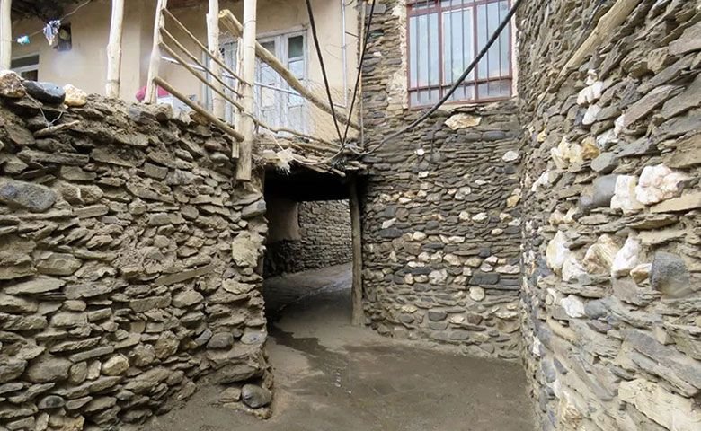 معماری-روستای-ورکانه.jpg