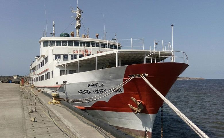 آدرس کشتی میرزا کوچک‌خان بندر انزلی