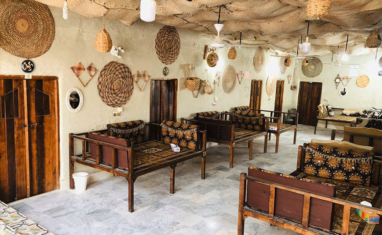 رستوران-بومی-ناخدا-علی-صالح.gif