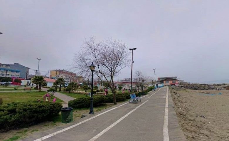 بلوار ساحلی بندر انزلی