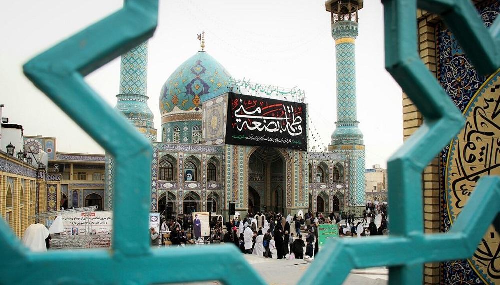 نمایی از گنبد فیروزهای امامزاده صالح