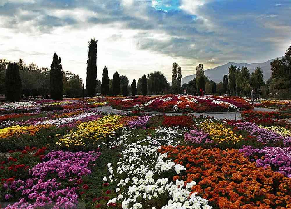 منظره بهاری باغ گیاه شناسی ملی ایران با بیش از ۳۰۰۰ از بهترین گونه‌های گیاهی دنیا
