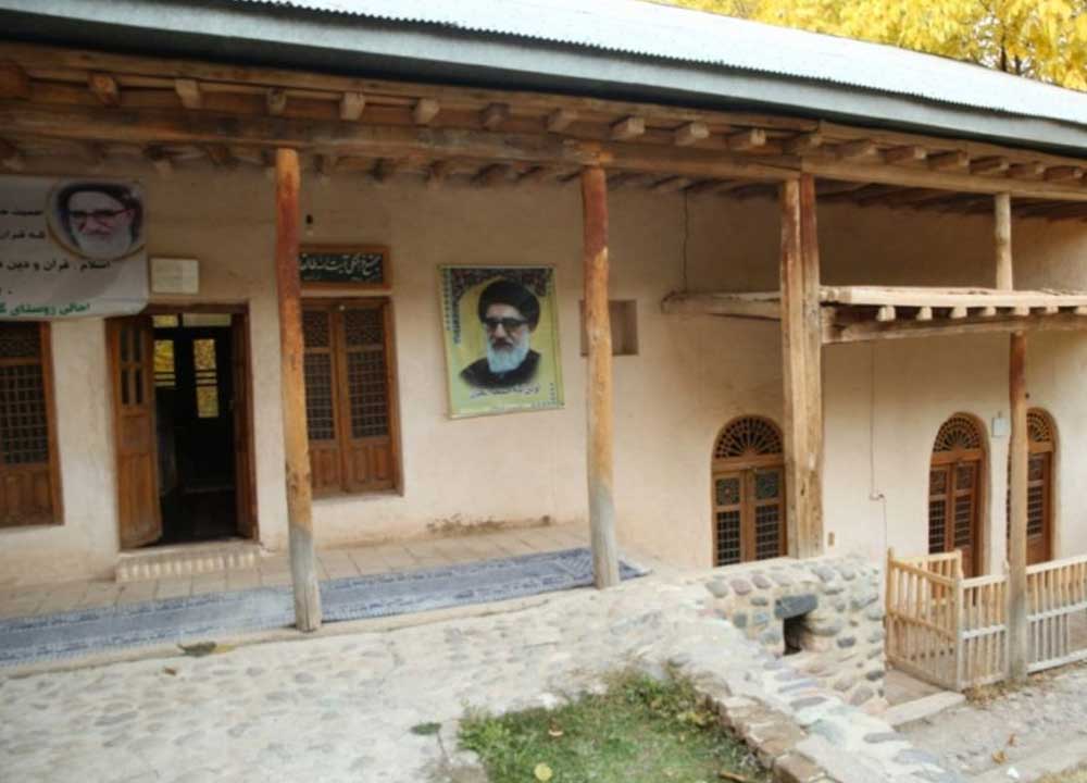 خانه گلی آیت الله طالقانی از جاهای دیدنی طالقان که امروزه به عنوان موزه استفاده می‌شود