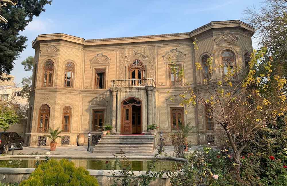 موزه آبگینه و سفالینه ایران