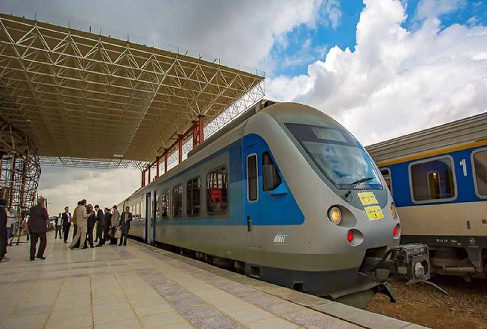 سفر به مشهد با قطار از تبریز