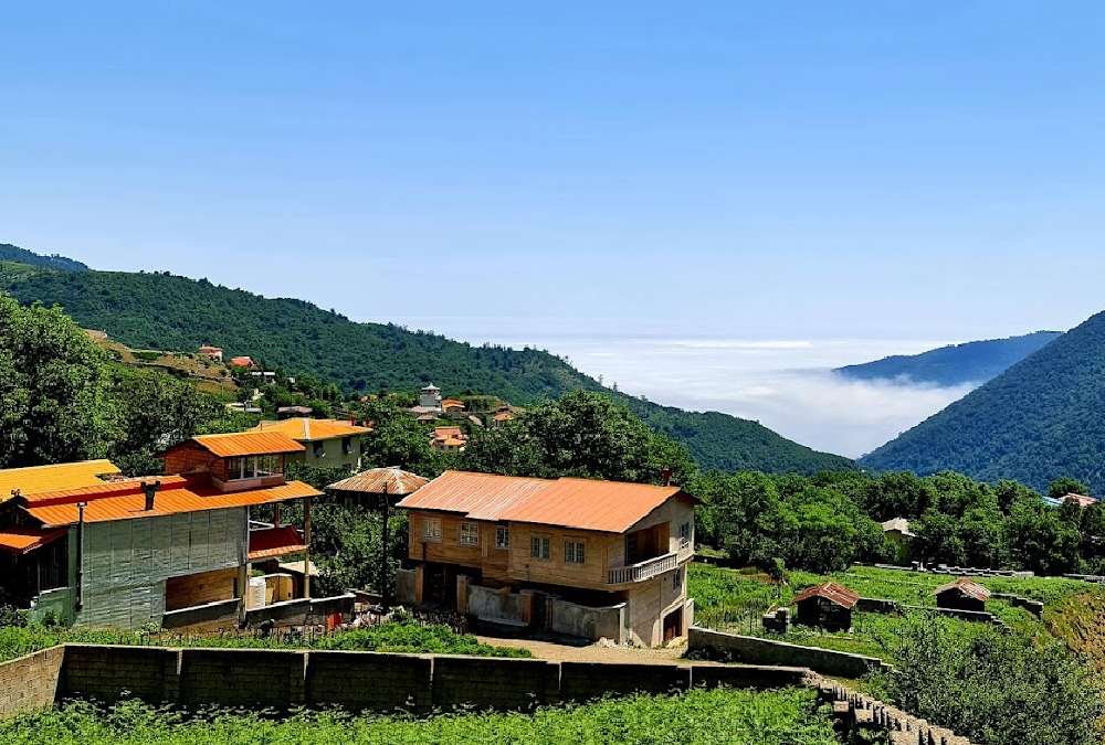 اقیانوس ابر در ارتفاعات روستای جواهرده رامسر