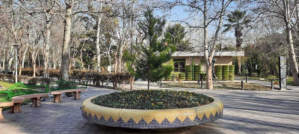 نمایی از پارک لاله از جاهای تهران برای پیاده‌روی