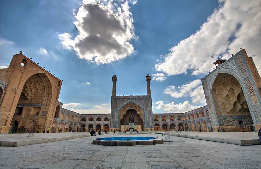 نمای باز مسجد جامع اصفهان