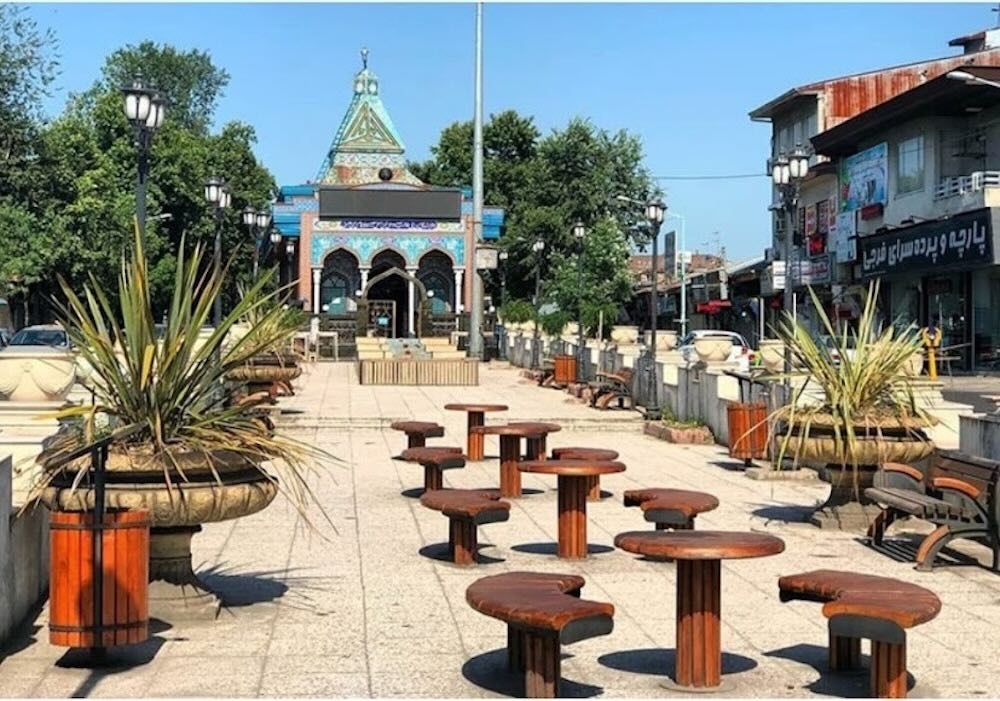 مقبره دانای علی رشت در روشنایی روز