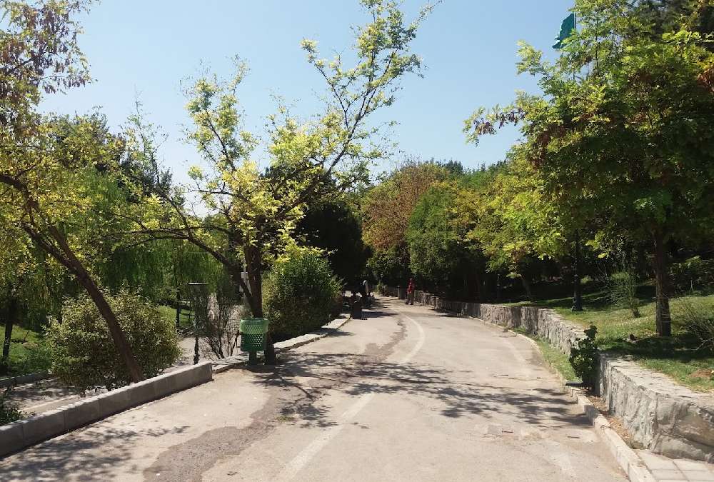مسیر پیاده روی و دوچرخه سواری بوستان بهشت مادران