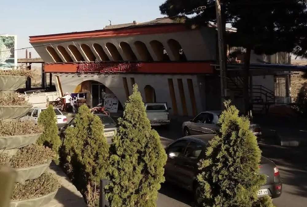 رستوران قورمه خوران از باغ رستوران های شاندیز