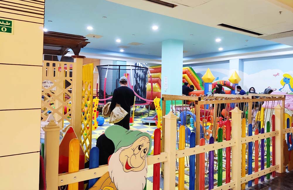 زمین بازی کودکان در سرزمین کودک آفتاب