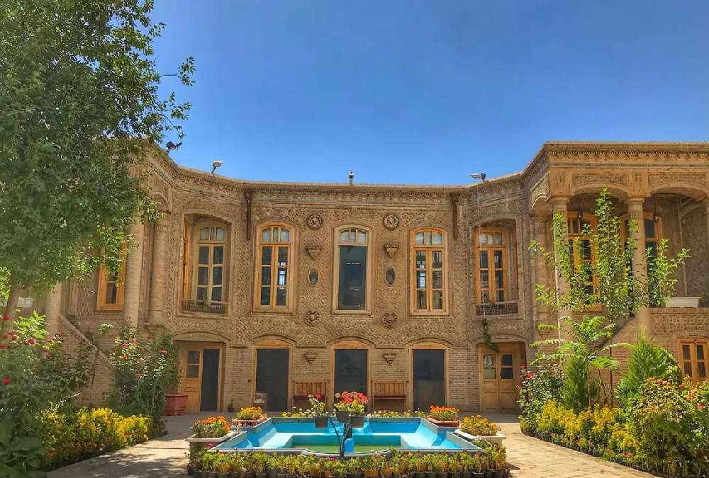 خانه تاریخی داروغه از زیباترین موزه های مشهد