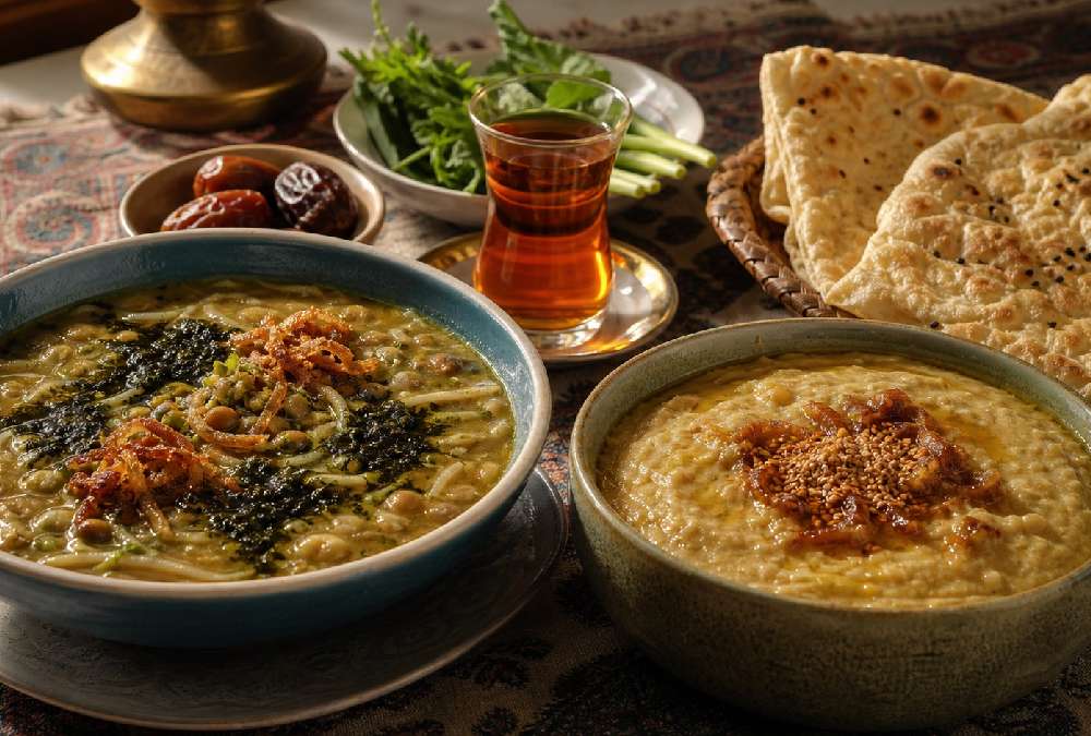 آش و حلیم از انتخابهای صبحانه در رستوران های بازار تهران
